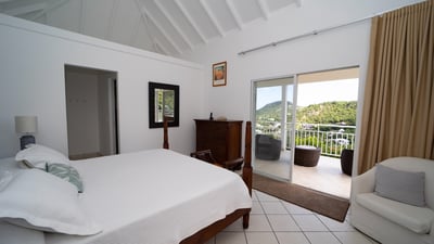 Luxury Villa Photo #16