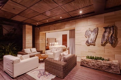 Luxury Villa Photo #20