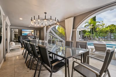 Luxury Villa Photo #6