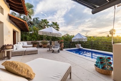 Luxury Villa Photo #9
