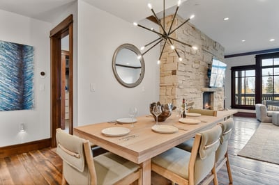 Luxury Villa Photo #6