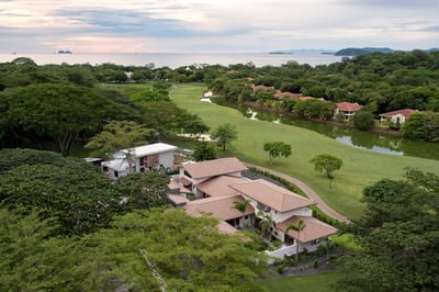 Luxury Villa Photo #39