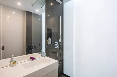 Luxury Villa Photo #32