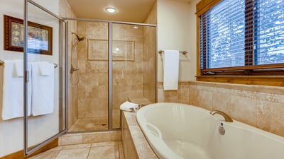 Primary ensuite with soaking tub