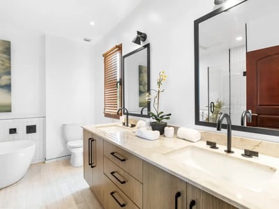 Luxury Villa Photo #27