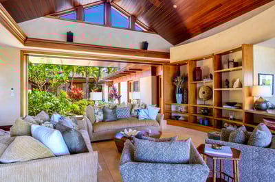 Luxury Villa Photo #12
