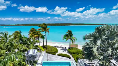 Luxury Villa Photo #7