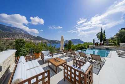 Luxury Villa Photo #9
