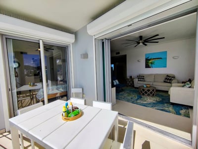 Luxury Villa Photo #3