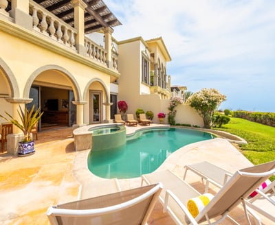 Luxury Villa Photo #5