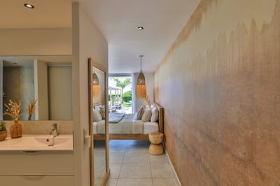 Luxury Villa Photo #43
