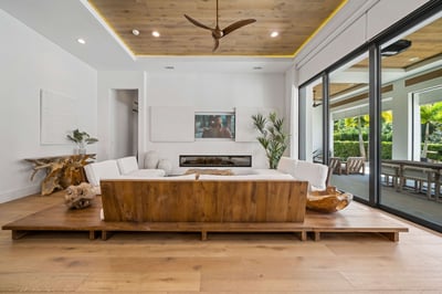 Luxury Villa Photo #22