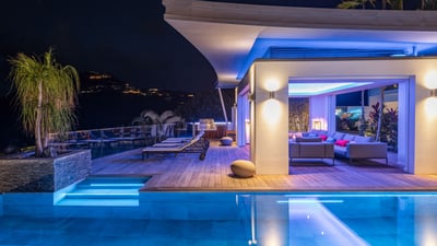 Luxury Villa Photo #10