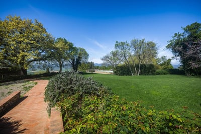 Luxury Villa Photo #18