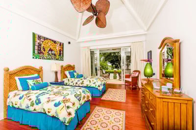 Luxury Villa Photo #20