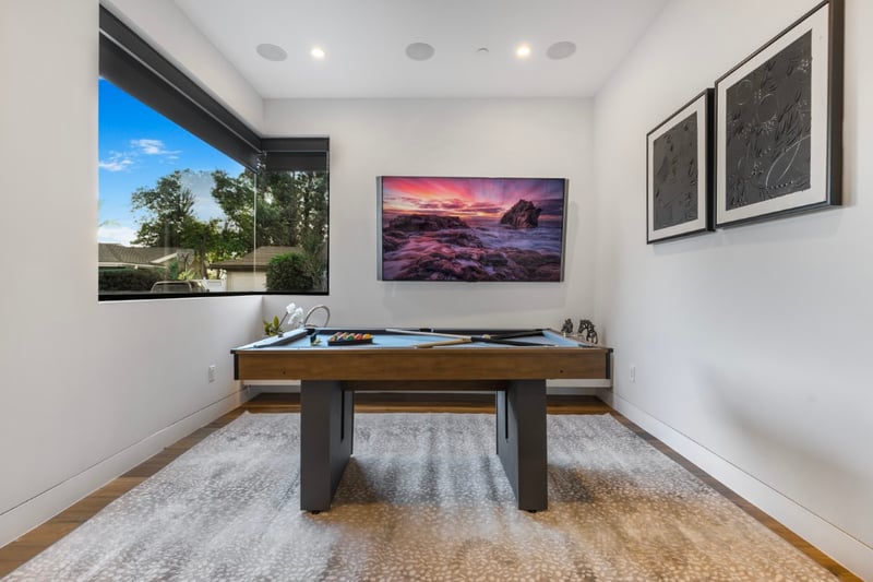 Skyline Luxury Haven