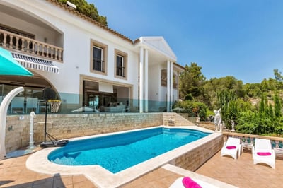 Luxury Villa Photo #2
