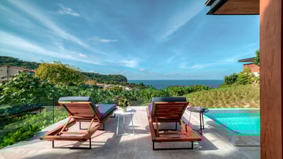 Luxury Villa Photo #6