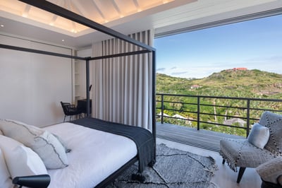 Luxury Villa Photo #16