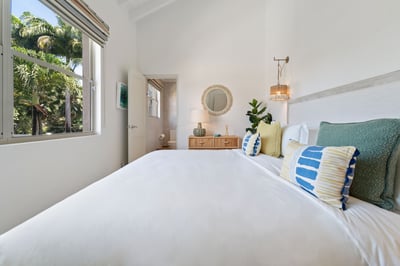 Luxury Villa Photo #19