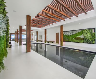 Luxury Villa Photo #28