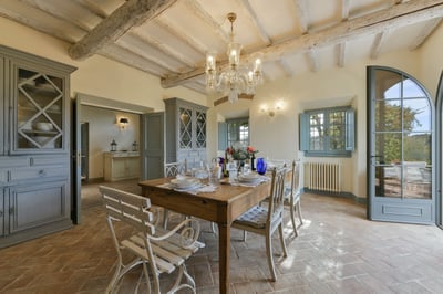 Luxury Villa Photo #11