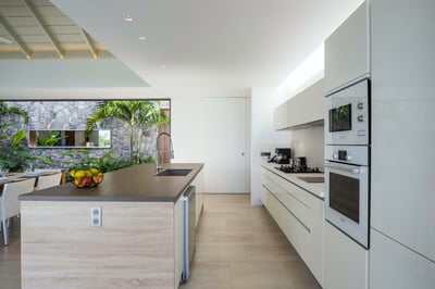 Luxury Villa Photo #17