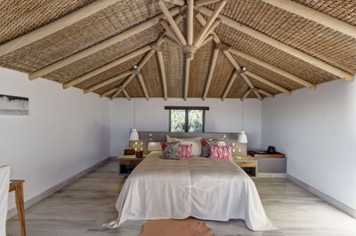 Luxury Villa Photo #21