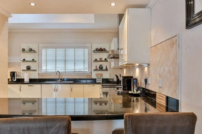 Luxury Villa Photo #19
