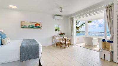 Luxury Villa Photo #26