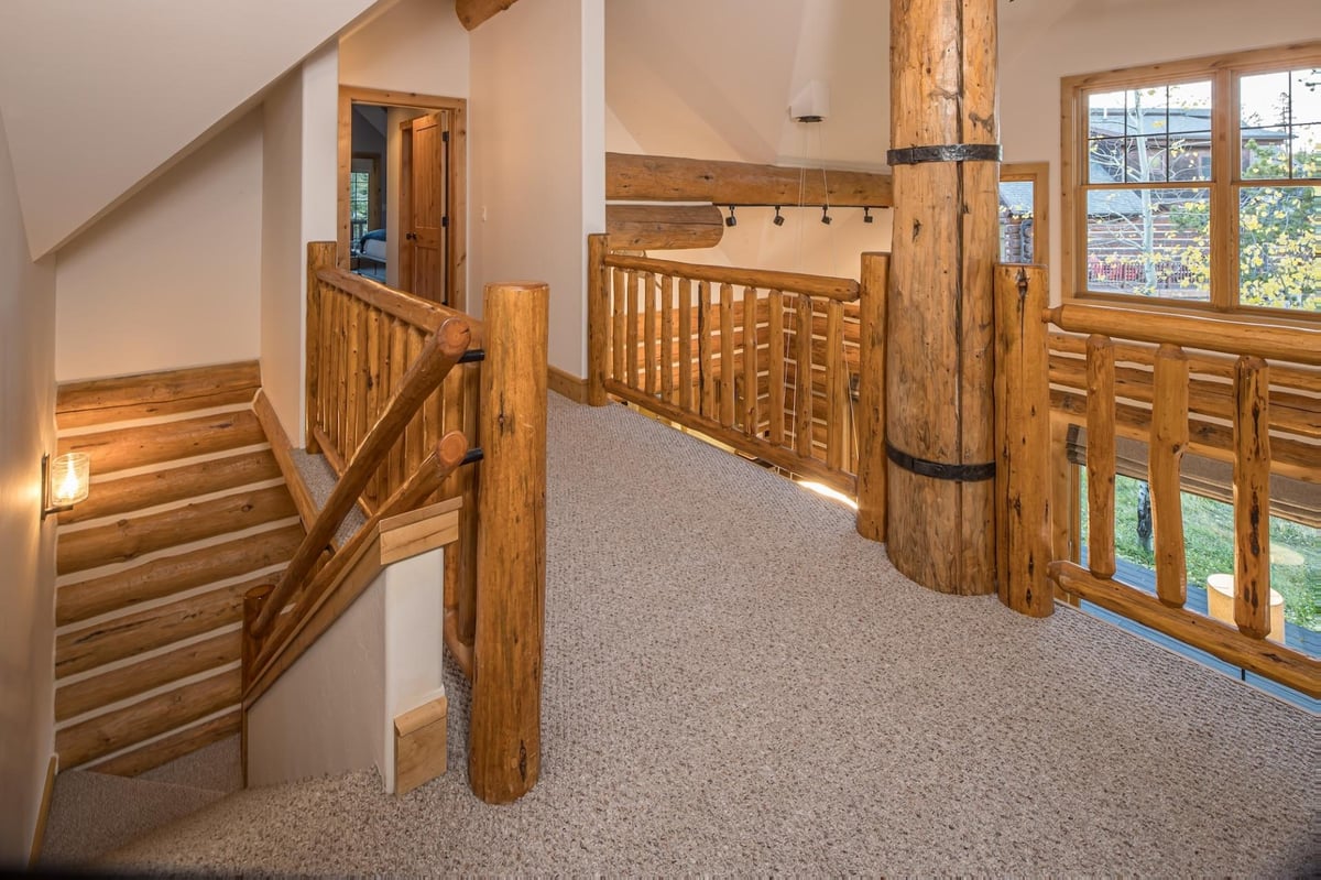 Powder Ridge Cabin | 6 Chief Gull