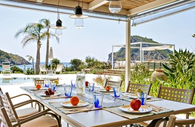 Luxury Villa Photo #10