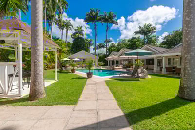 Luxury Villa Photo #5