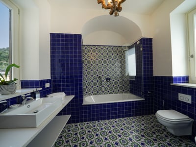 Luxury Villa Photo #37