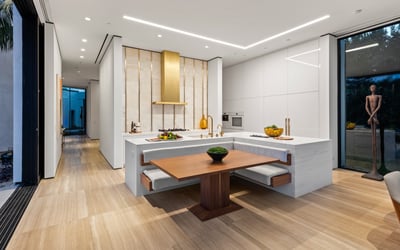 Luxury Villa Photo #16