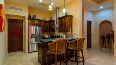 Luxury Villa Photo #25