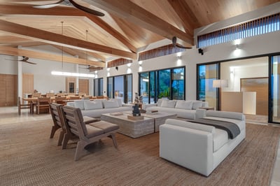 Luxury Villa Photo #15