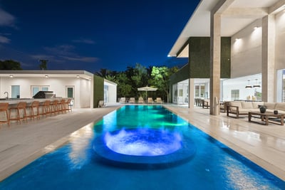 Luxury Villa Photo #6