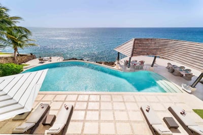 Luxury Villa Photo #2