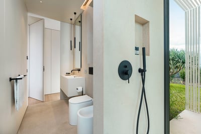 Luxury Villa Photo #43