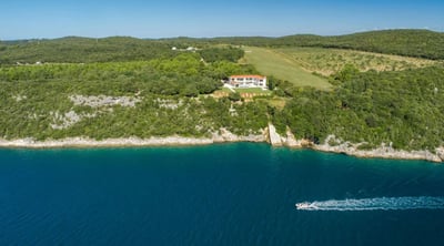 Luxury Villa Photo #30
