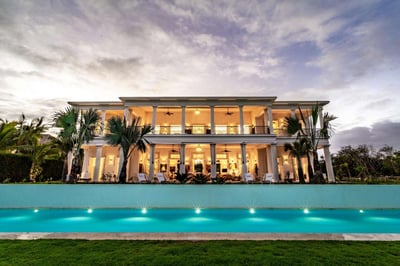 Luxury Villa Photo #3