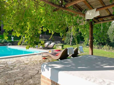 Luxury Villa Photo #3