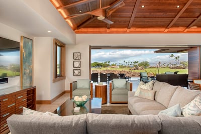 Luxury Villa Photo #12