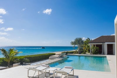 Luxury Villa Photo #6