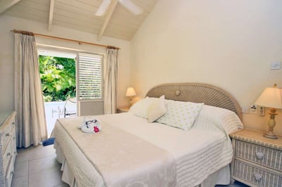 Luxury Villa Photo #12