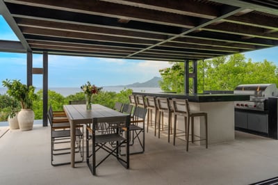 Luxury Villa Photo #20