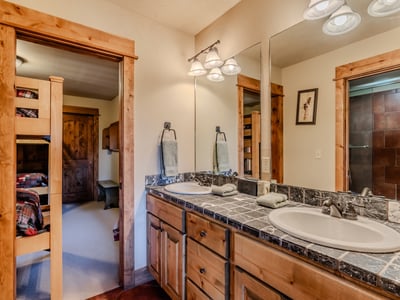 Luxury Villa Photo #20