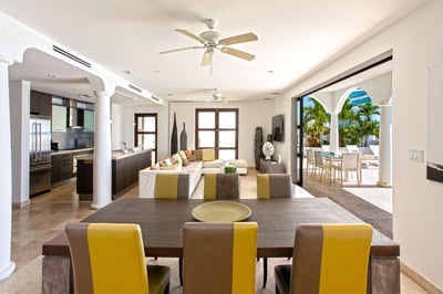 Luxury Villa Photo #14