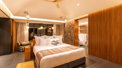Luxury Villa Photo #49